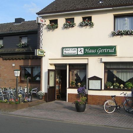 Hotel Haus Gertrud Simmerath Bagian luar foto