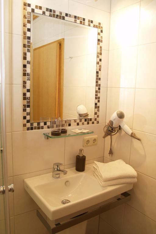 Hotel Haus Gertrud Simmerath Ruang foto