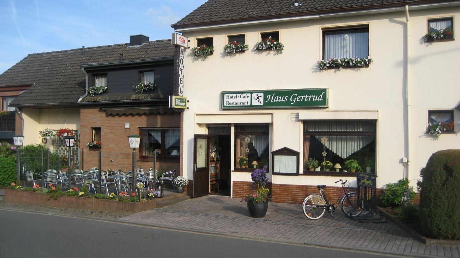 Hotel Haus Gertrud Simmerath Bagian luar foto
