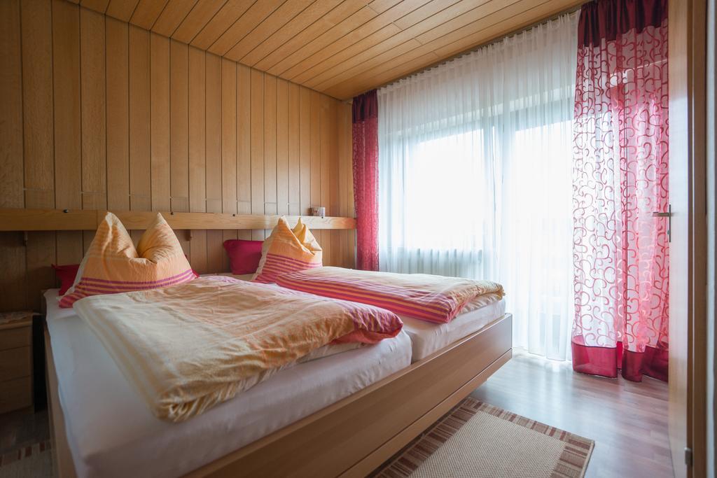 Hotel Haus Gertrud Simmerath Bagian luar foto