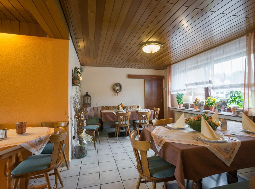Hotel Haus Gertrud Simmerath Bagian luar foto